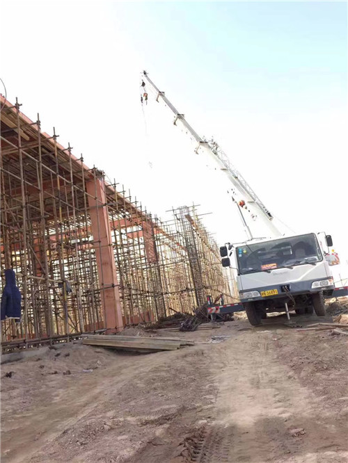 清新区25 吨、50 吨吊车怎么选？多大重量 / 半径适合对应车型？